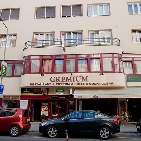 Hotel Penzion Gremium Bratislava Exteriér fotografie