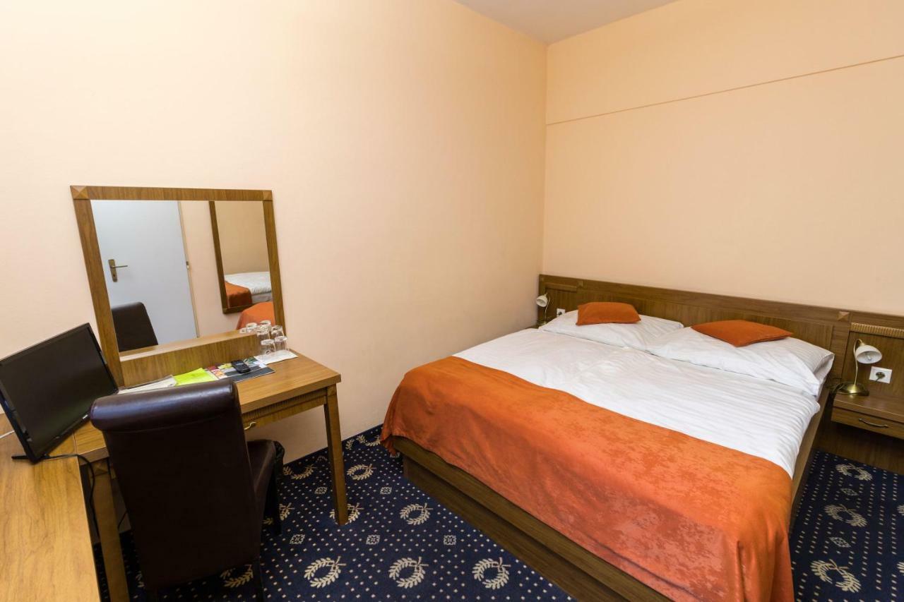 Hotel Penzion Gremium Bratislava Exteriér fotografie
